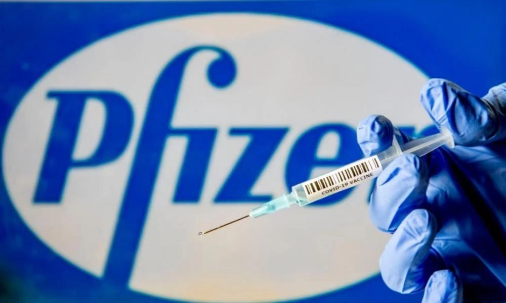 Η Pfizer απέσυρε την αίτηση για έγκριση του εμβολίου της στην Ινδία